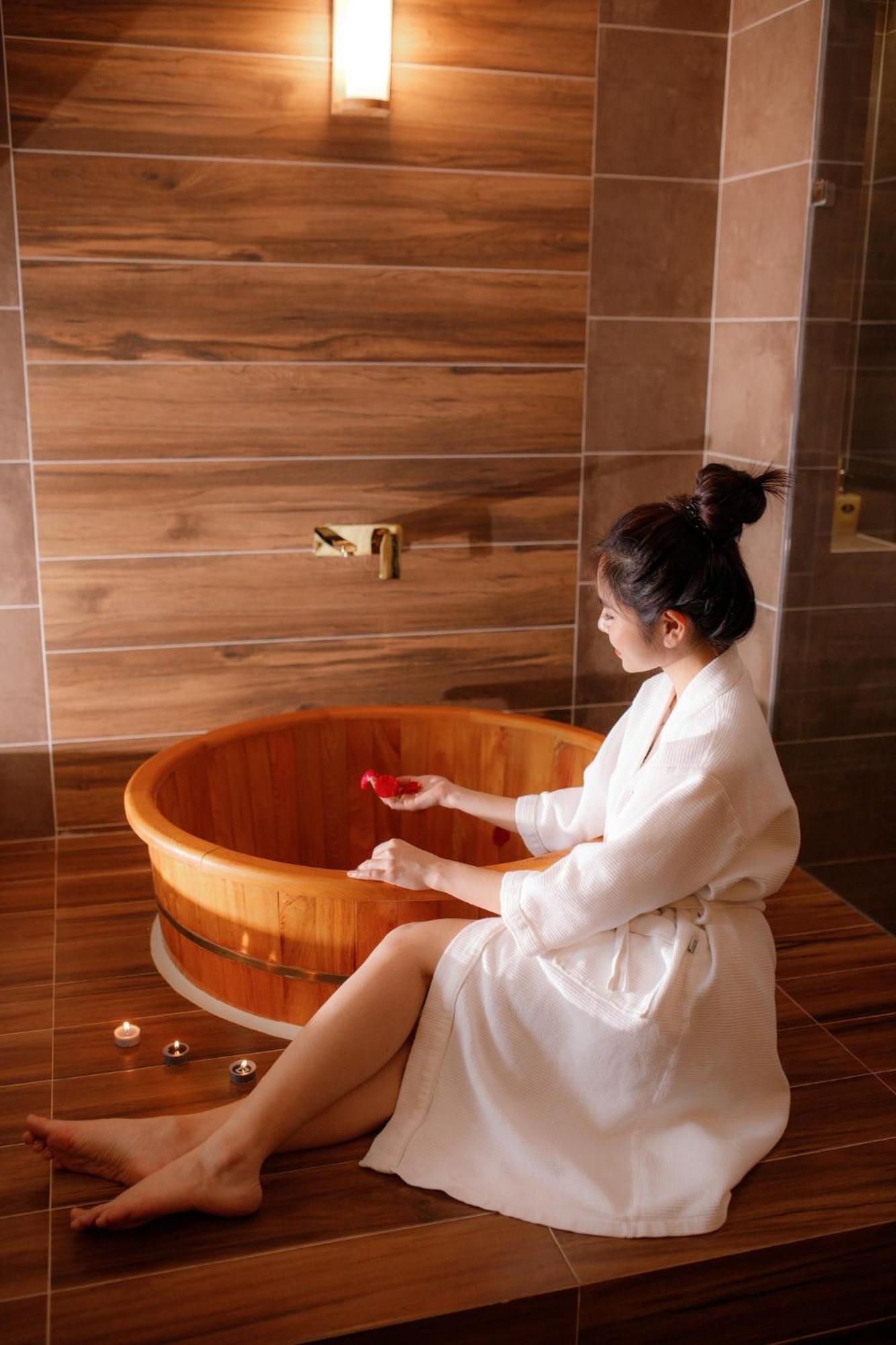 Hotel Khach San Phuong Anh Hung Yen Zewnętrze zdjęcie